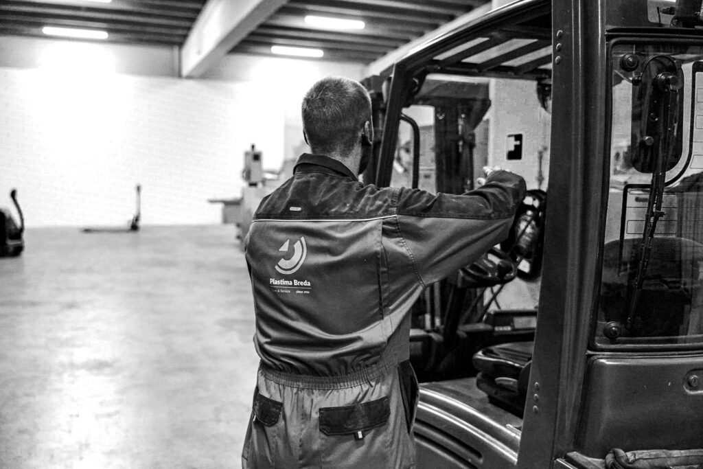 Plastima Used Machinery - Our Story Mechanic