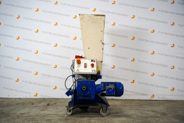Plastima Used Machinery - Shredder Granulator Plastic Recycling Motan Colortronic M200L Front