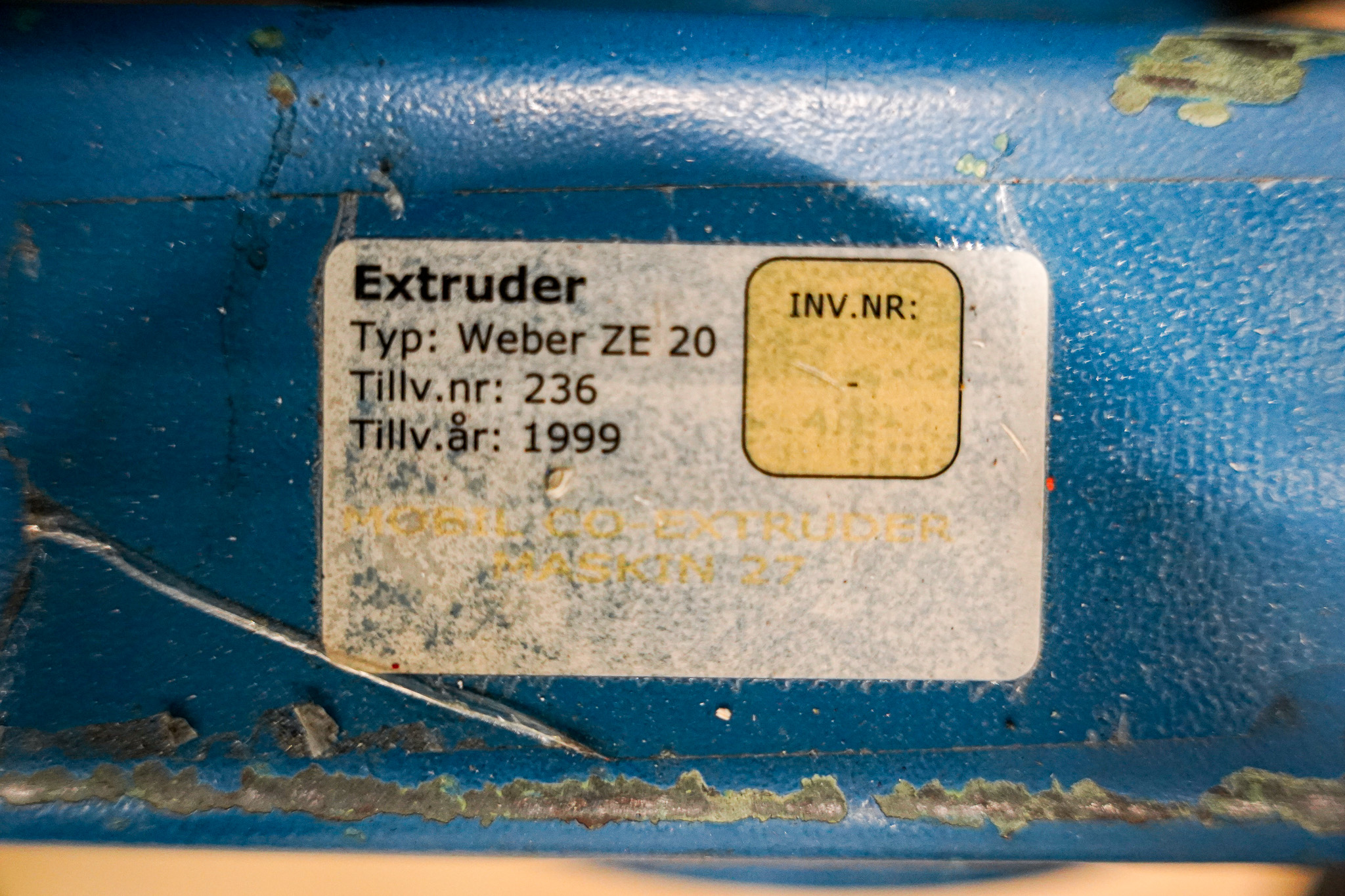 Plastic Extrusion Hans Weber ZE 20 20mm 1999 Plastima Used Machinery Mini Type Plate