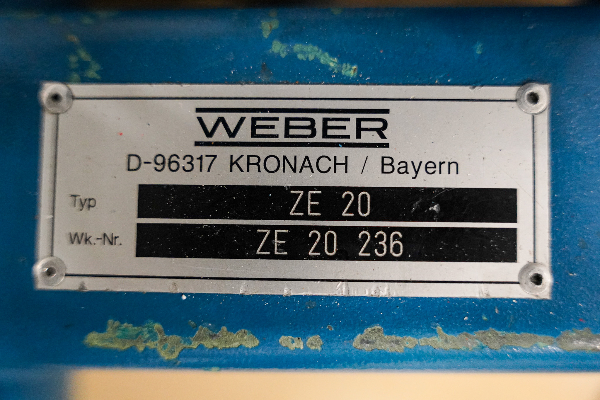 Plastic Extrusion Hans Weber ZE 20 20mm 1999 Plastima Used Machinery Type Plate