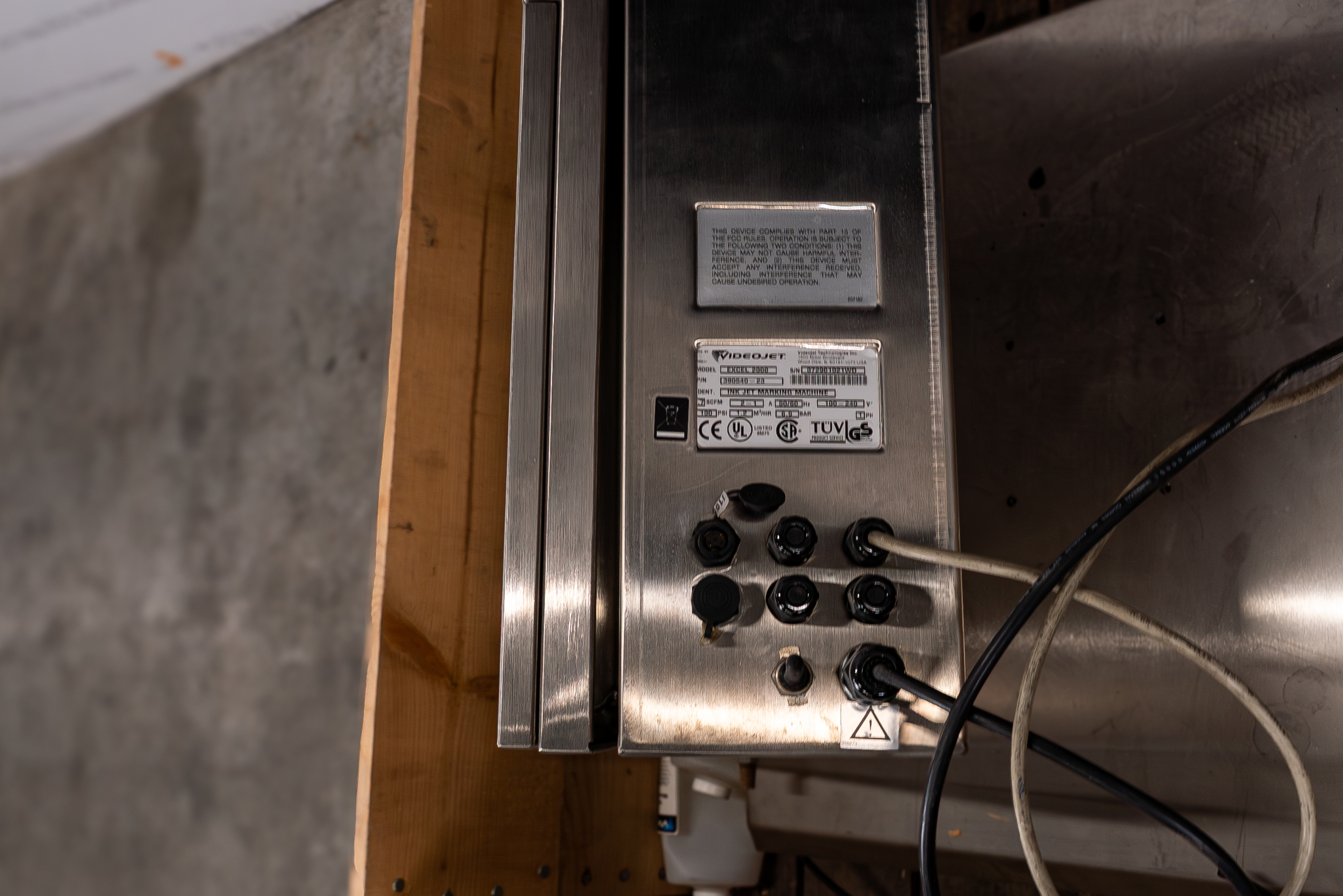 Plastic Peripheral Videojet Excel 2000 Inkt jet marking machine Plastima Used Machinery 09